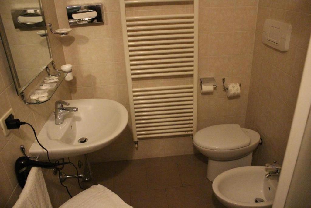 Riverside 4* Modena