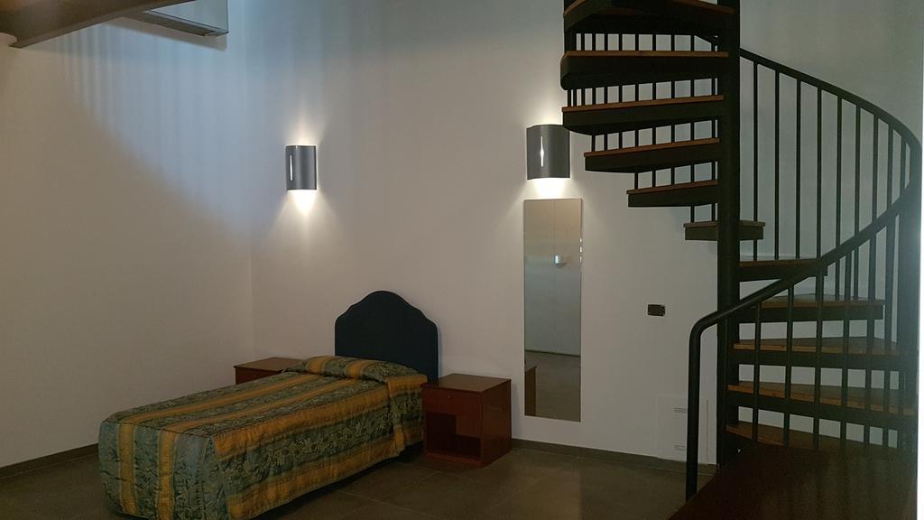 Riverside Hotel 4*