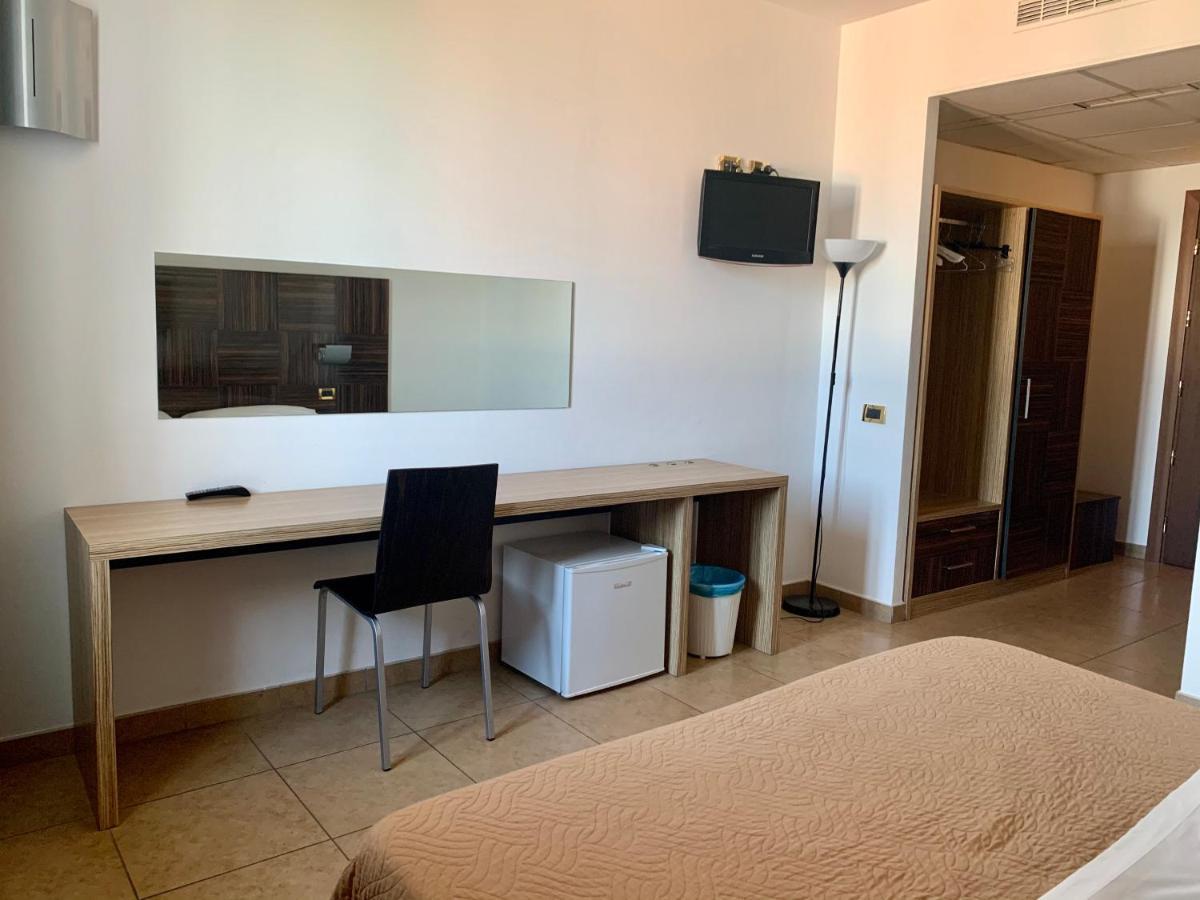 Riverside 4* Modena